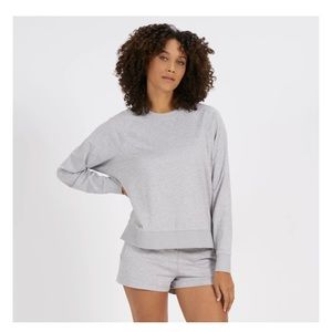 Vuori Long Sleeve Halo Crew in Celadon Heather